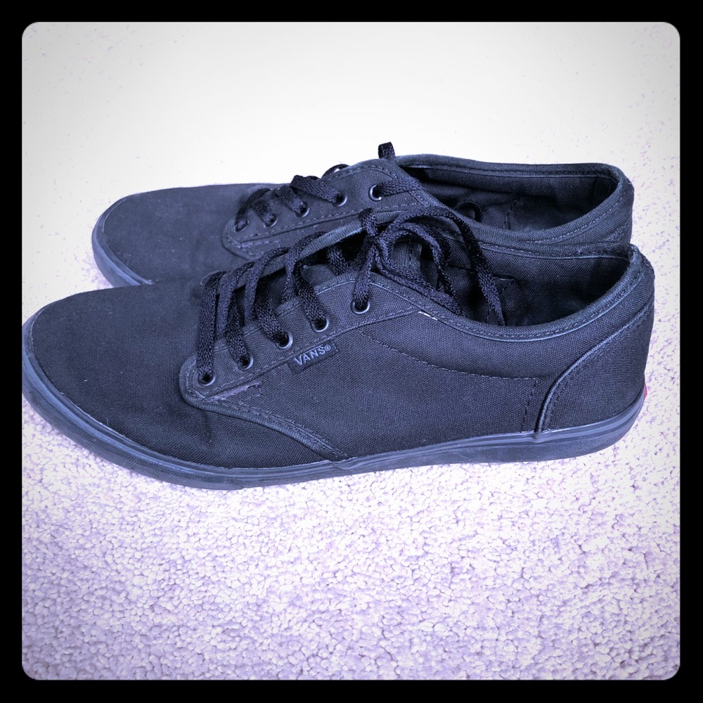 Women’s Vans black canvas shoes size 8.5